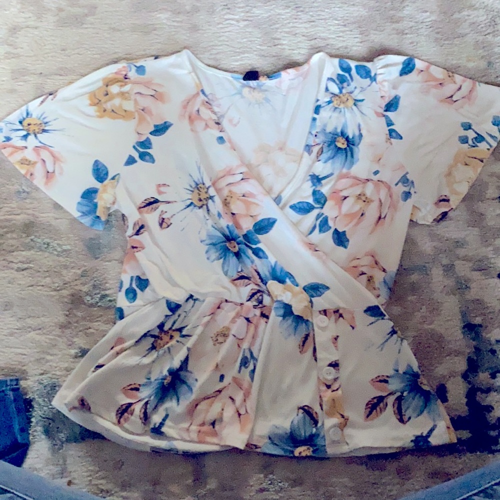 Women’s beautiful stretchy top